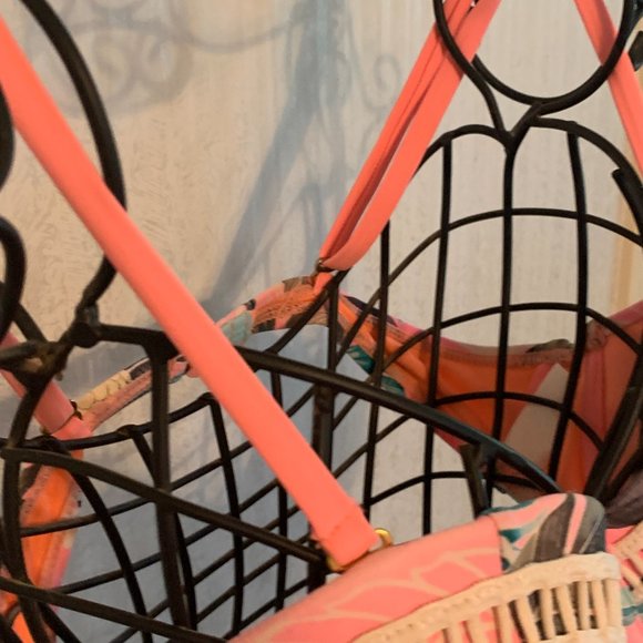 WOMENS - sz small O'rageous Bikini top, peach orange, floral tropical, pushup - Picture 8 of 15